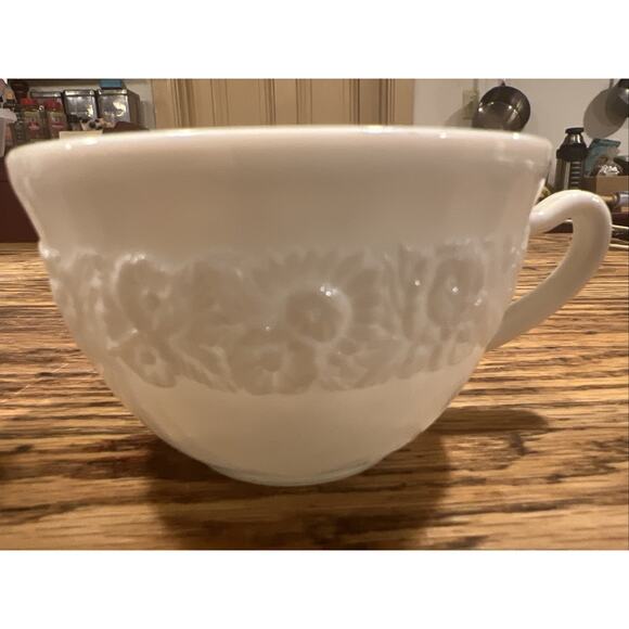 Vintage Vitrock White Milk Glass Teacups Floral Rose Embossed set of 3 - Picture 4 of 6